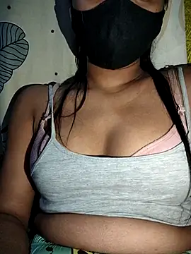 Re-ha live cam on StripChat