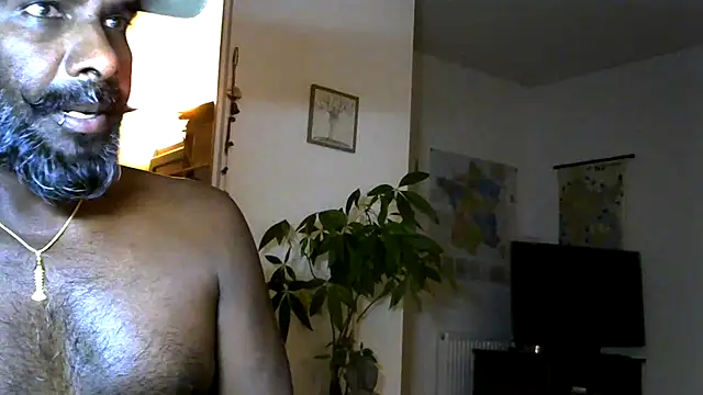 frenchblackc31 live sex cam