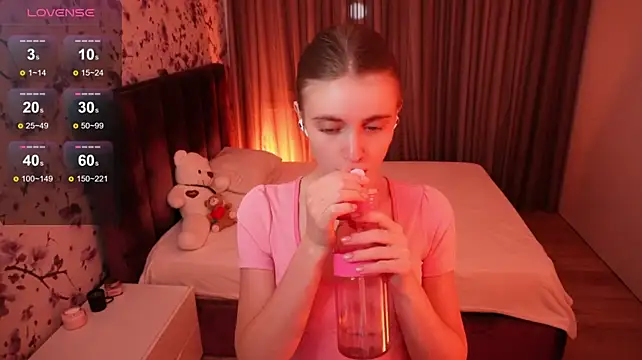 ChloeSpark live cam on StripChat
