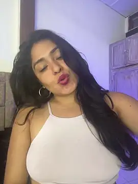 EmilyNoir1 live cam on StripChat