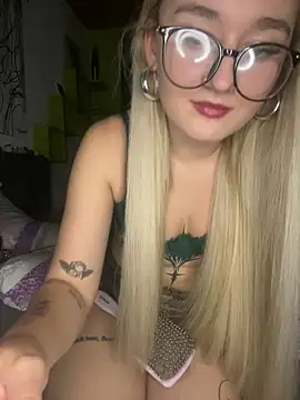 SexyyEmilyy