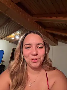 Naomi-Klein - Female Stripchat model