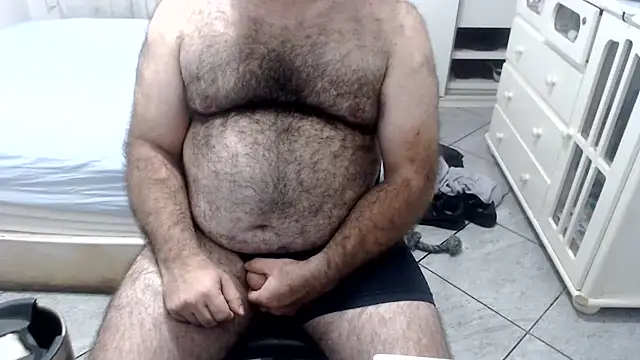 MysterBearMG live cam