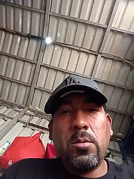Ernesthot82 live cam