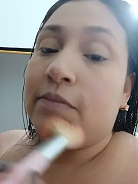 Hot_bella12 live cam on StripChat