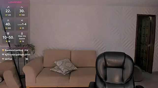 MaddisonLowe live cam on StripChat