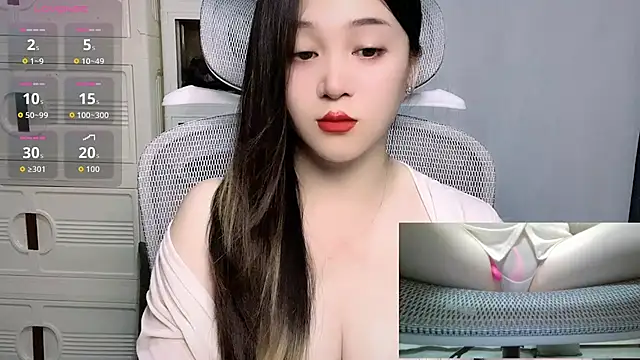 woaiqinqin live cam on StripChat
