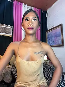 Tarah_victoria_collins live cam on StripChat