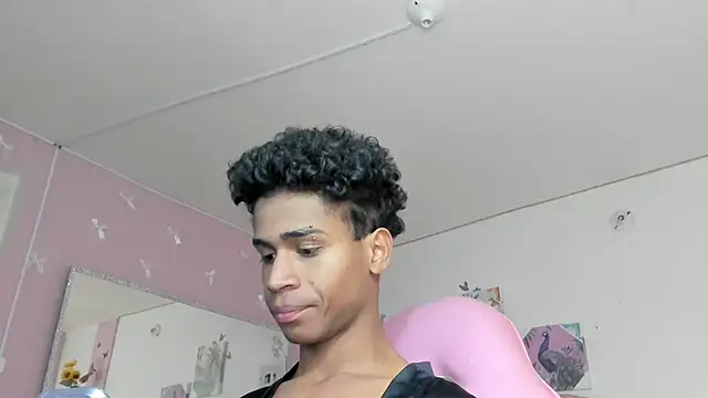 Santy_bigcock_01 live cam on StripChat