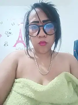 OliviaWilliamm live cam on StripChat