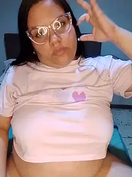 BethaXXX live cam on StripChat