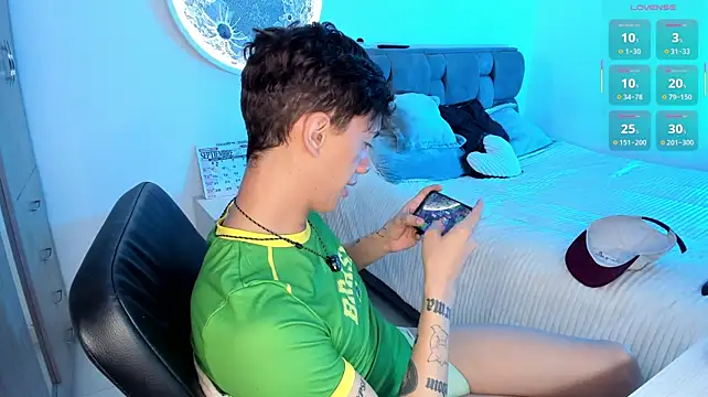 timothy_ros (M young) - sexy show ass