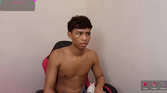 Little_Twink19x
