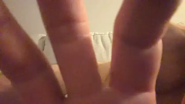 iFitPipe live cam on StripChat