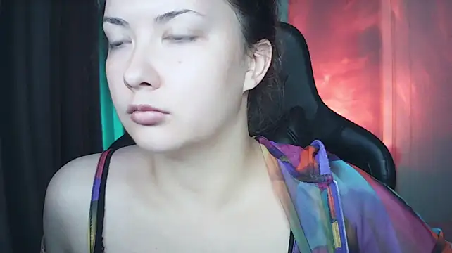 MoodieMira live cam on StripChat