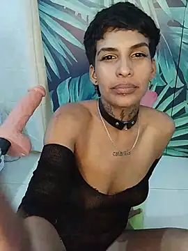 Lamravenyxx