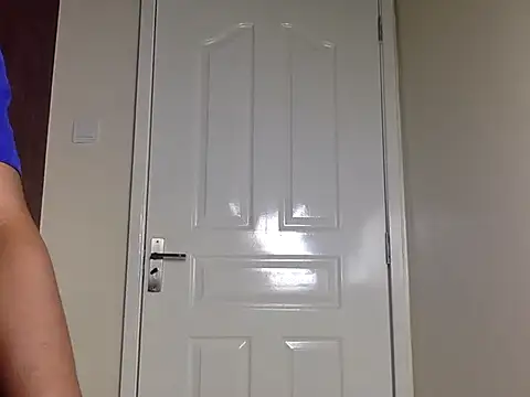 Petite_Nyla