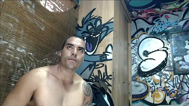 Justin_Frank live cam on StripChat