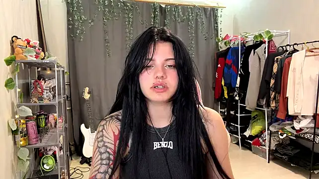 Veloura_Sweet live cam on StripChat