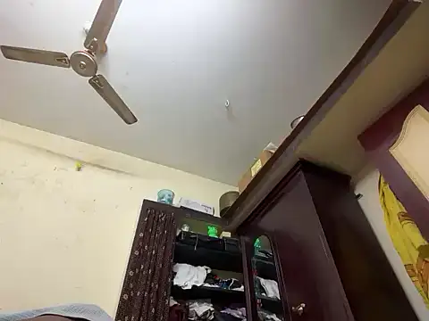 Jon410 live cam on StripChat