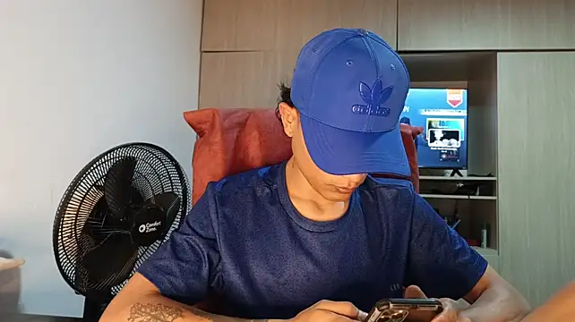 Edward_Milleer live sex cam