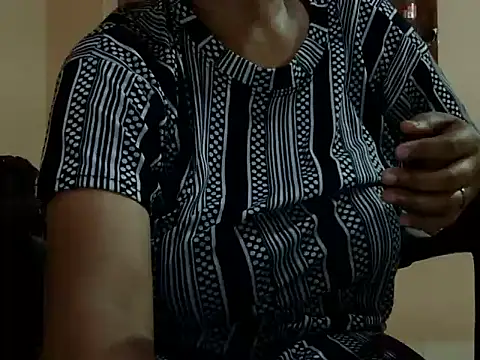 Pyari_Hina