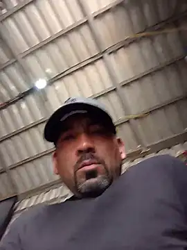 Ernesthot82 live sex cam
