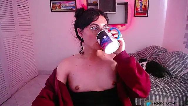 selene_cutie live cam on StripChat