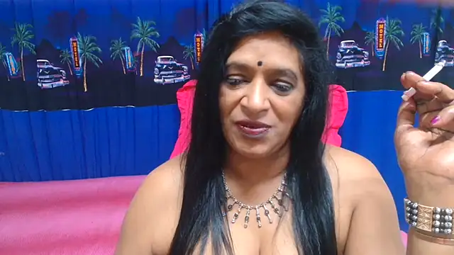 INDIANFUSION live cam on StripChat