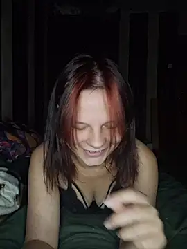 HotInnocence live cam on StripChat