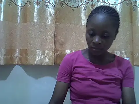Prettie_maya48 live cam on StripChat