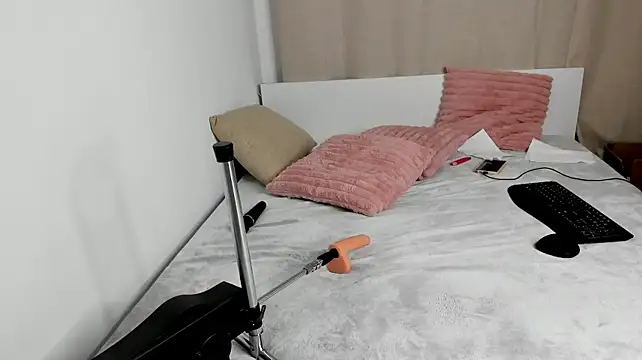AprilHadid