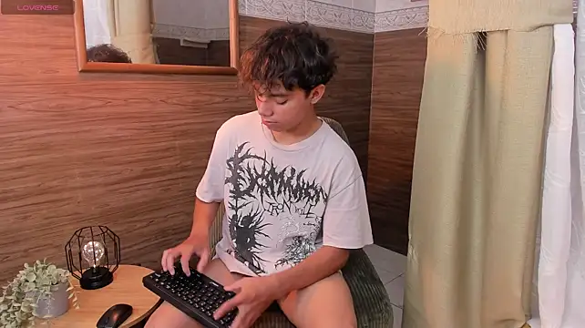 honeymoon_sariel (M twink) - masturbate for you
