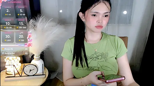 wildest_fantasy live cam on StripChat