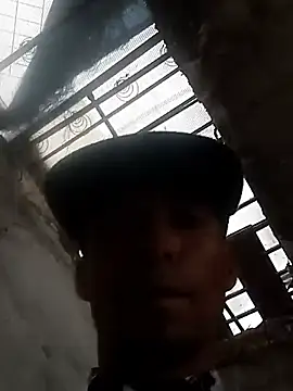 8uno live cam on StripChat