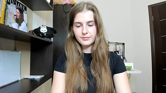 ohmyalice (F teen) - a little red secret❤️
