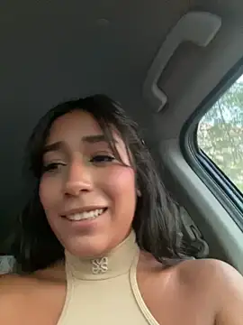 SaryJonex live cam on StripChat