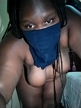ThickGoddess28 live cam on StripChat