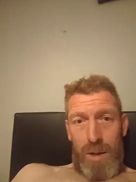 Bigdxxx11x live cam