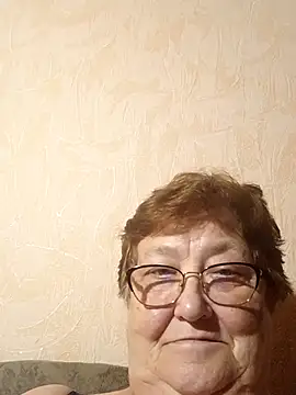 Katherine735 live cam on StripChat