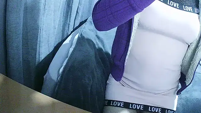 flayeyena live cam on StripChat