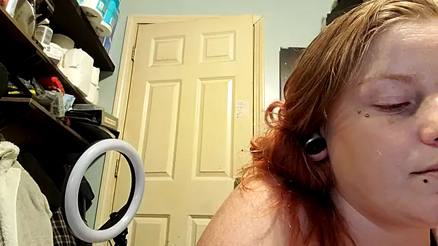 RedJay1321 live cam on StripChat