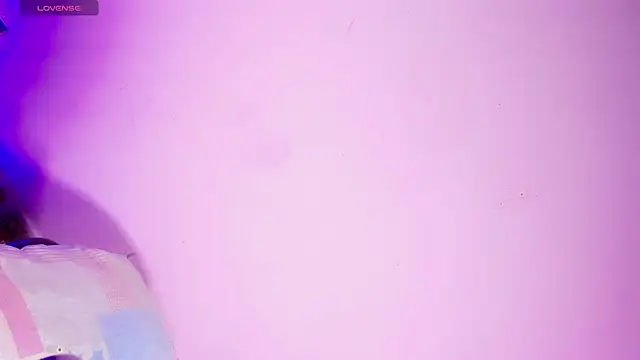 malahya_ live cam on StripChat