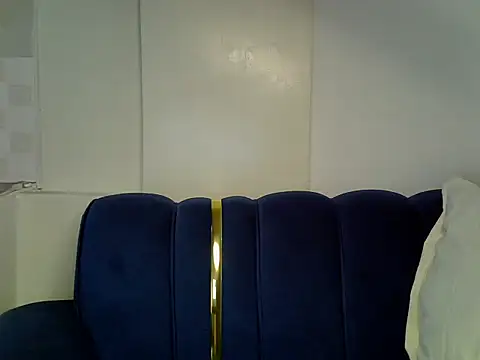 PrettyNoirr live cam on StripChat
