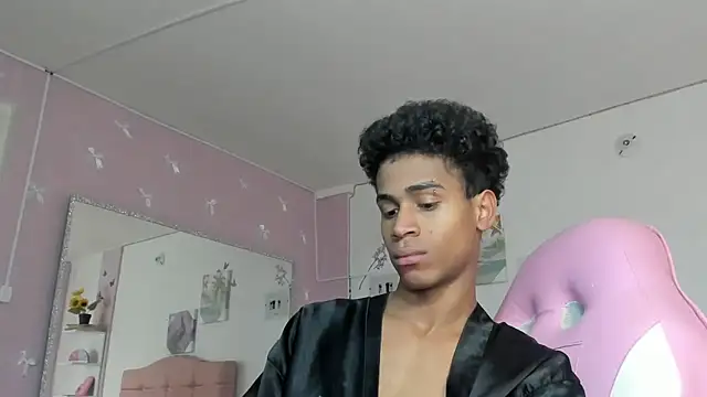 Santy_bigcock_01