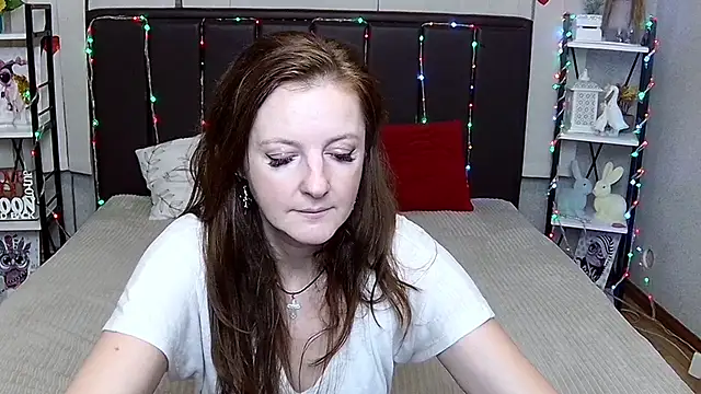 MeganPirs live cam on StripChat