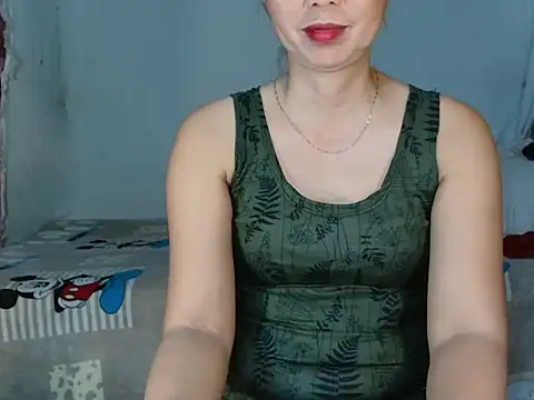 HelenaM