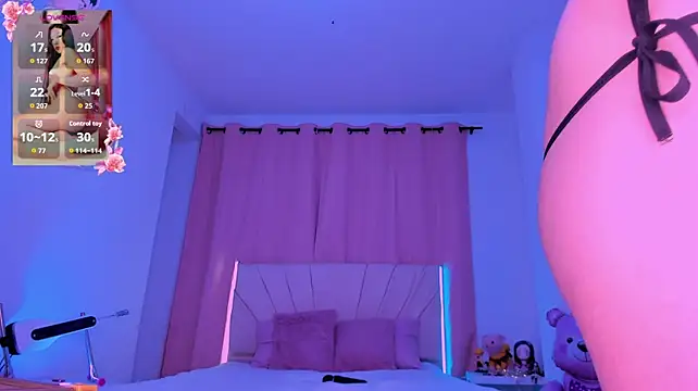 Body69ld live cam on StripChat