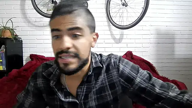 JBond007BBC live cam on StripChat