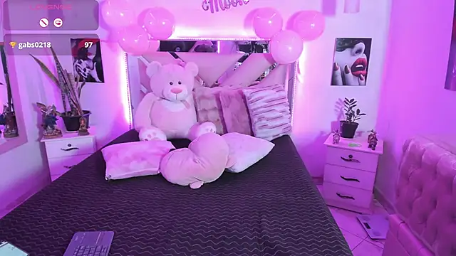 Karly_moon